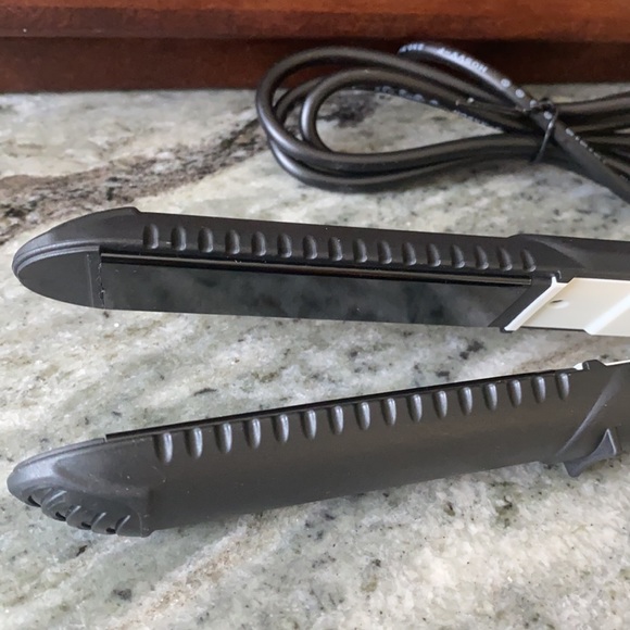 Flat iron - Picture 5 of 6